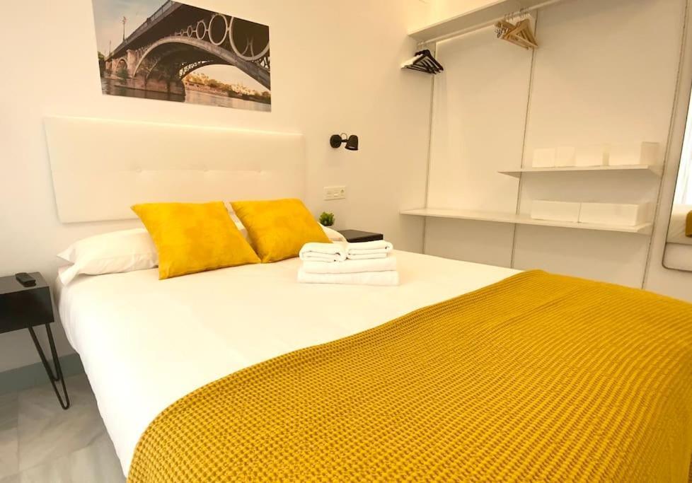 My Home In Triana, Luminoso Y Acogedor Apartamento Seville Exterior photo