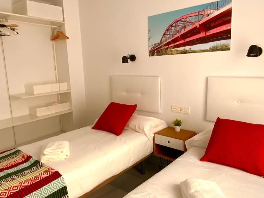 My Home In Triana, Luminoso Y Acogedor Apartamento Seville Exterior photo